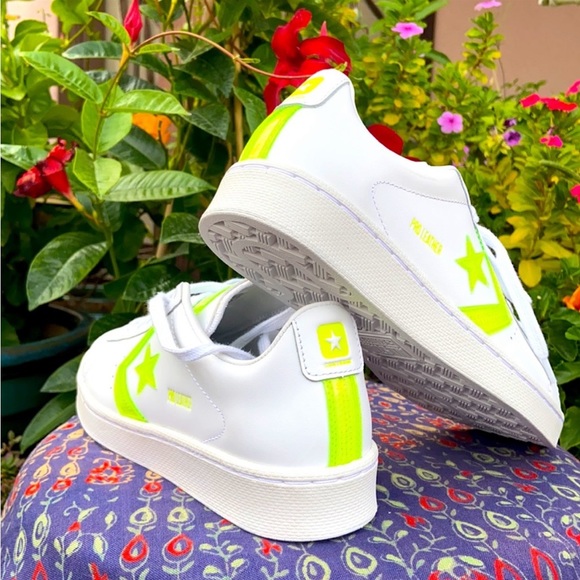 New Pro Leather OX Glow in the Dark Converse Sneakers - Picture 9 of 15